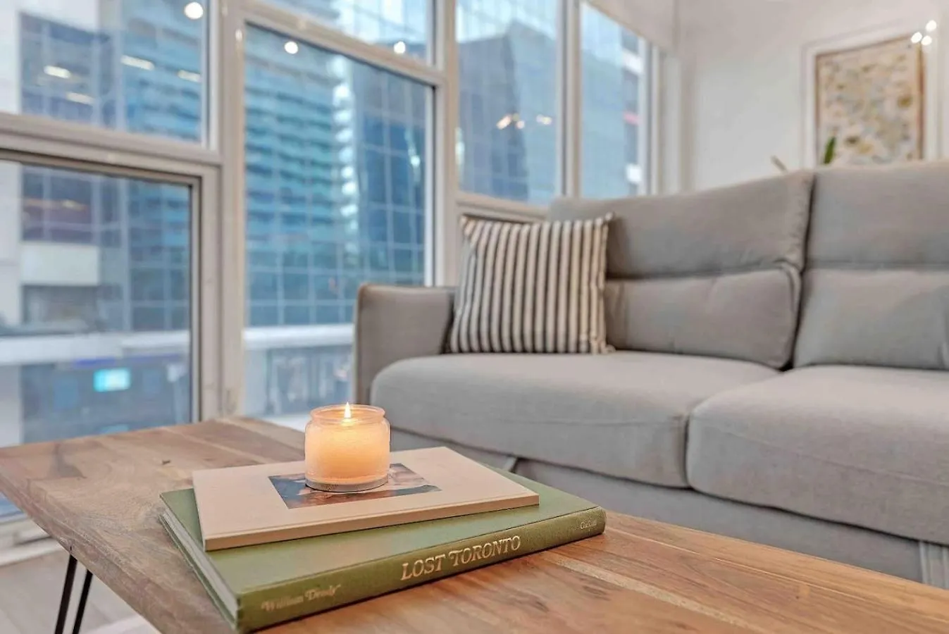 Rogers Center And Cn Tower 2Br 2Bth Apt With Parking Dt Toronto Apartment
