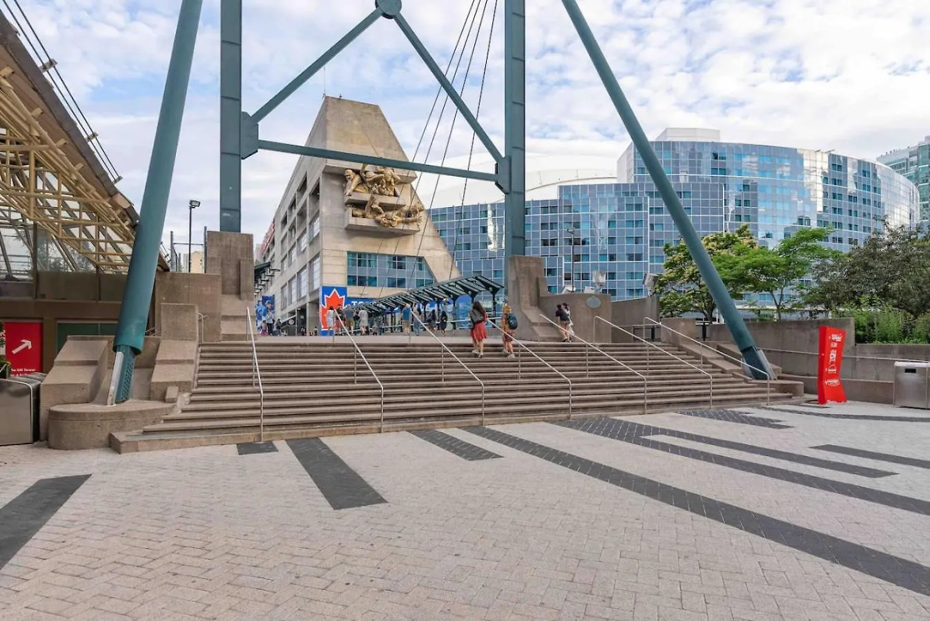 Rogers Center And Cn Tower 2Br 2Bth Apt With Parking Dt Toronto