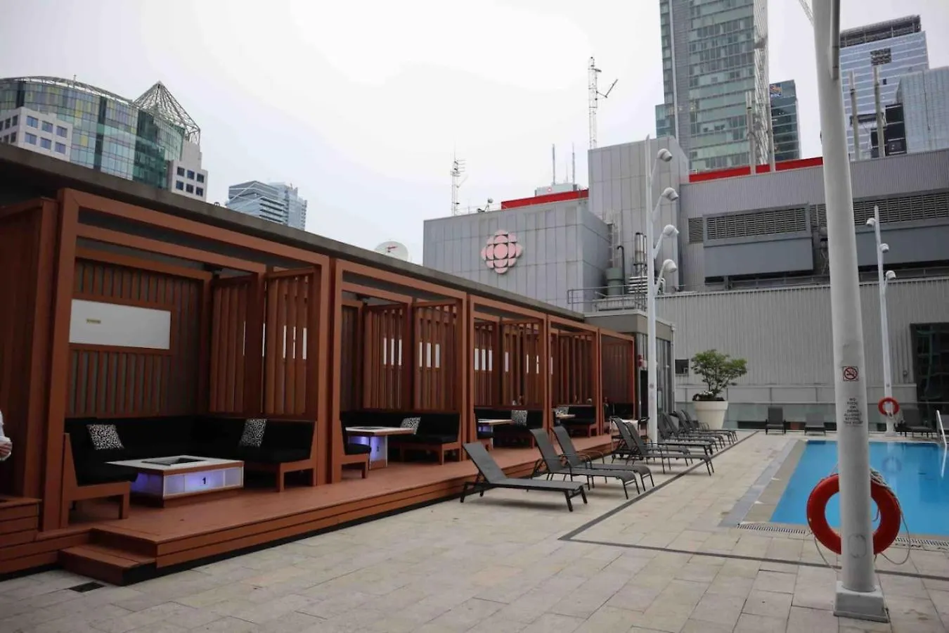 Rogers Center And Cn Tower 2Br 2Bth Apt With Parking Dt Toronto 0*,  Canada