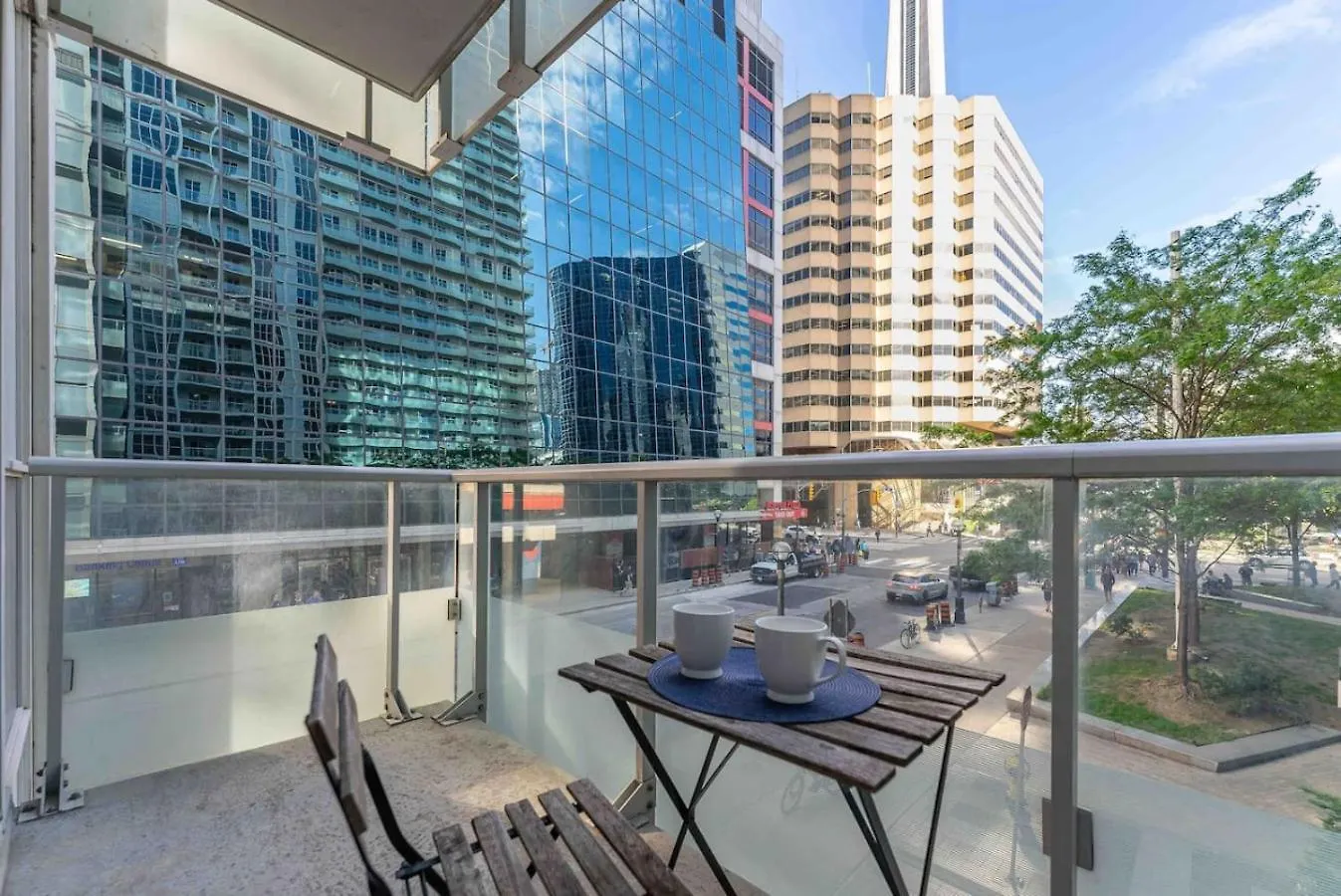 Rogers Center And Cn Tower 2Br 2Bth Apt With Parking Dt Toronto Apartment